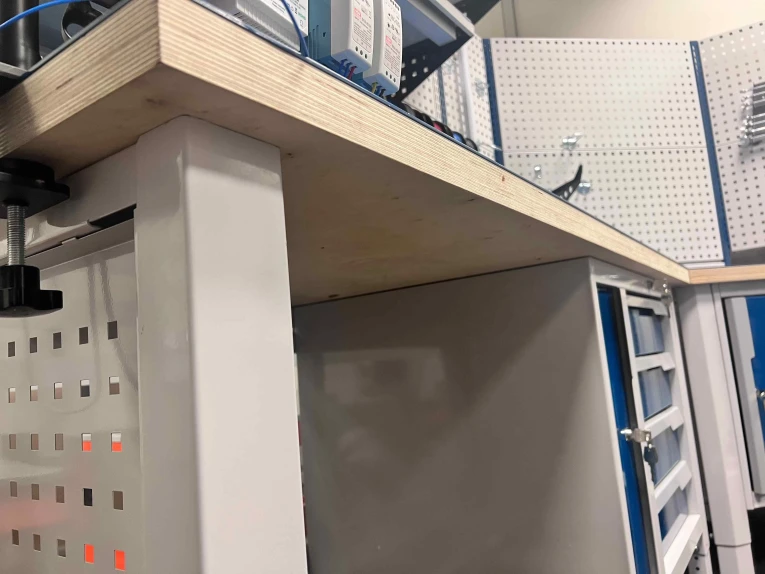 Стол-верстак Craft 1202.S24.3 купить в Оренбурге Стол-верстак Craft 1202.S24.3 купить в Оренбурге