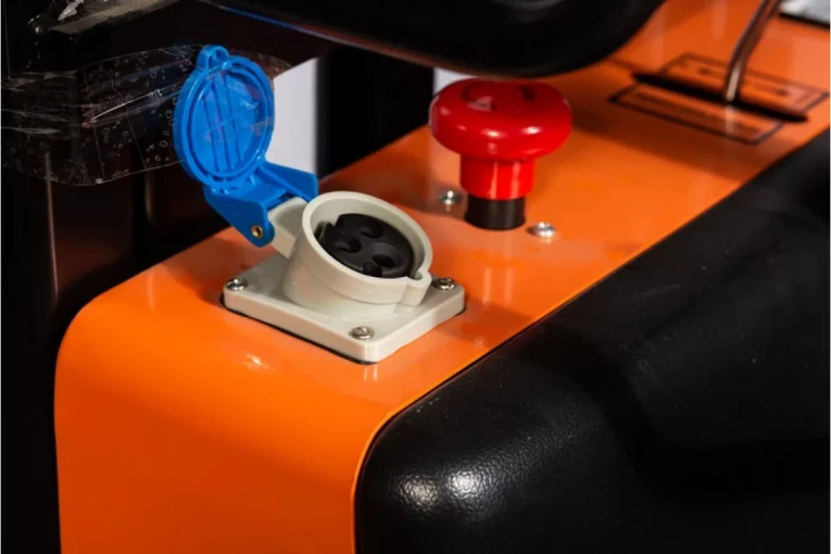 Штабелер с электроподъемом 1,5 т - 3,5 м Вилы: 1100 , Гелевая АКБ, SPN1535 SIBLINE купить в Оренбурге Штабелер с электроподъемом 1,5 т - 3,5 м Вилы: 1100 , Гелевая АКБ, SPN1535 SIBLINE купить в Оренбурге