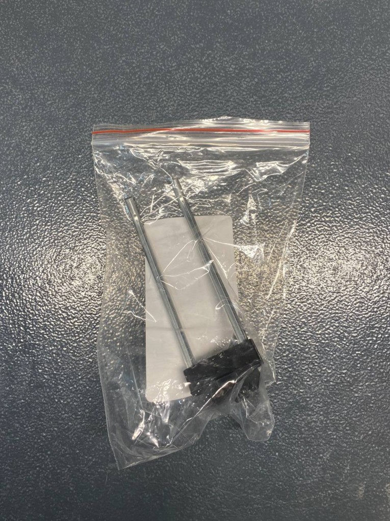 Крючок двойной 100 мм купить в Оренбурге Крючок двойной 100 мм купить в Оренбурге