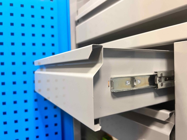 Шкаф инструментальный TNC 182.10B.2S купить в Оренбурге Шкаф инструментальный TNC 182.10B.2S купить в Оренбурге