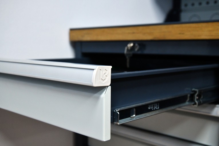 Верстак FBK 1551.17.3-1 купить в Оренбурге Верстак FBK 1551.17.3-1 купить в Оренбурге