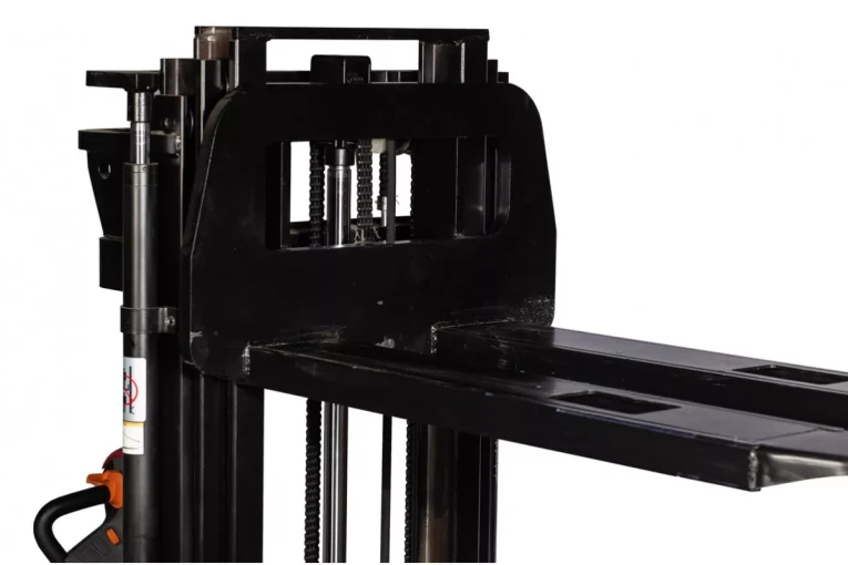 Штабелер электрический самоходный 1,6 т - 4,6 м Вилы: 1150 , АКБ Свинцово - кислотная, CL1646GP SIBLINE купить в Оренбурге Штабелер электрический самоходный 1,6 т - 4,6 м Вилы: 1150 , АКБ Свинцово - кислотная, CL1646GP SIBLINE купить в Оренбурге